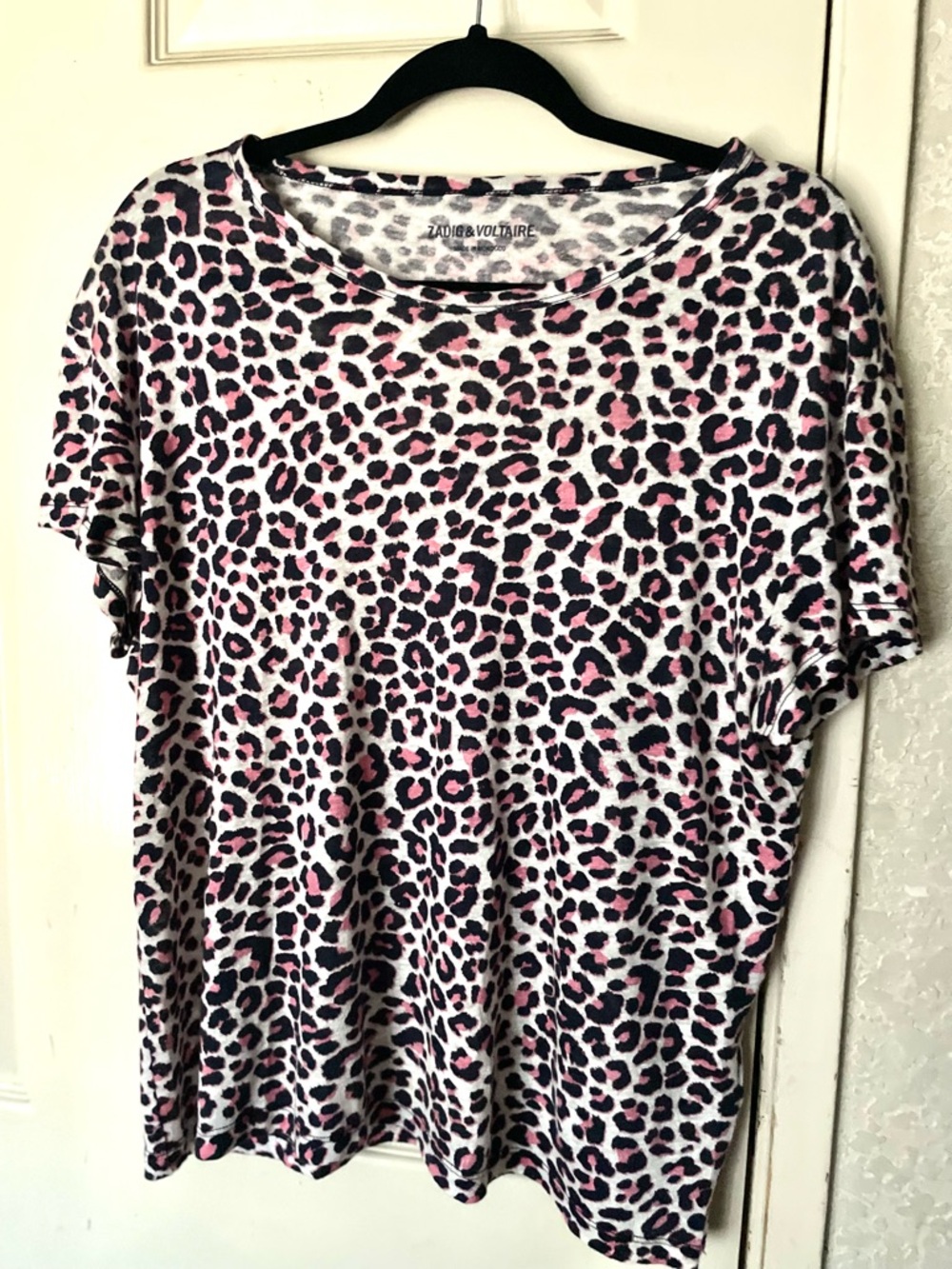 Zadig & Voltaire Pink and Black Leopard Print Short Sleeve Tee walk AO Leo SZ M
